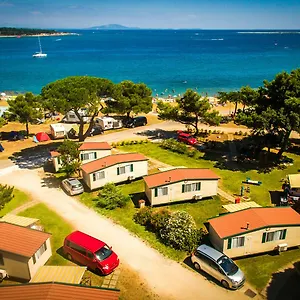 2* Üdülőpark Arena Mobile Homes